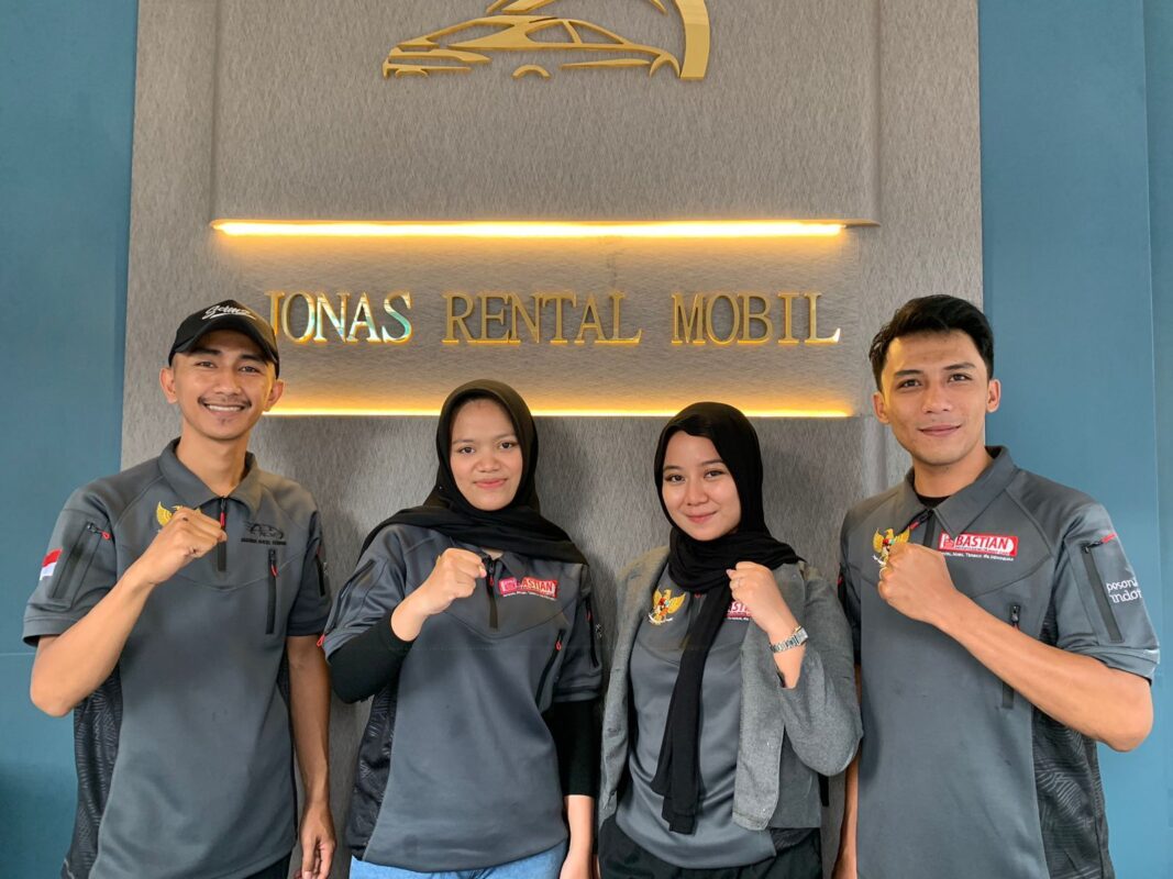 Tim Jonas Rental Mobil